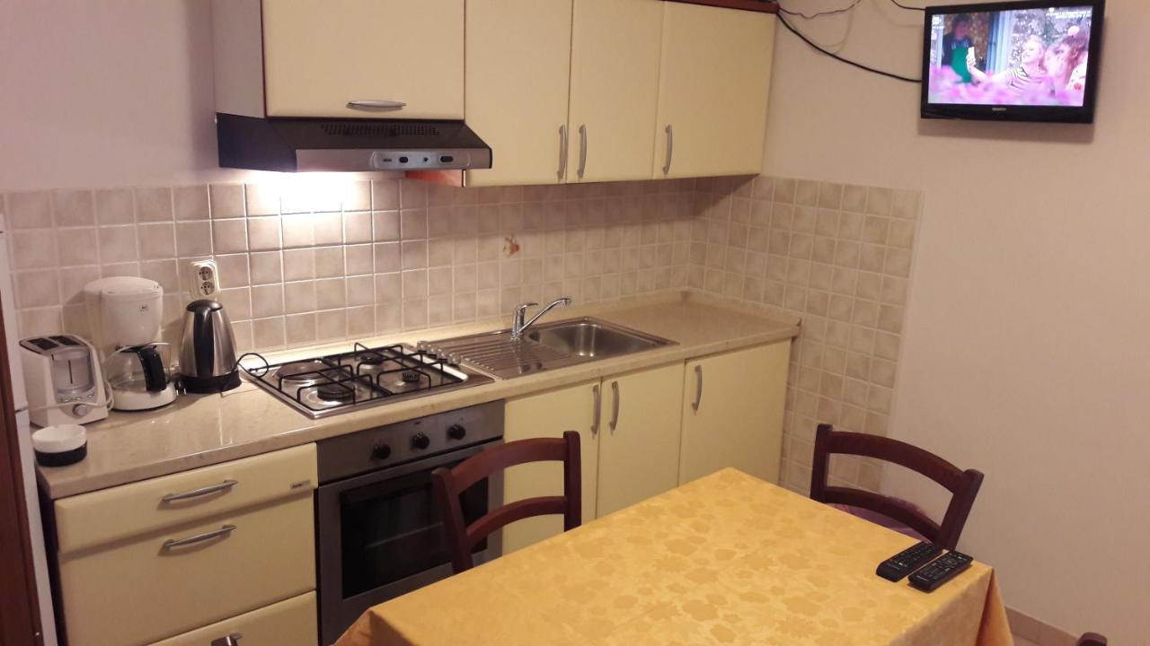 Apartment Radovan Porec Esterno foto