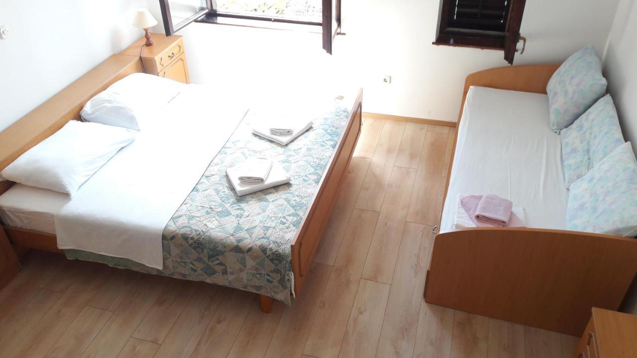 Apartment Radovan Porec Esterno foto